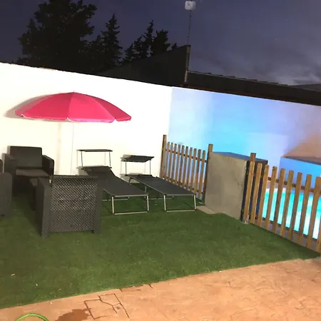 Vivienda Con Piscina Jacuzzi *